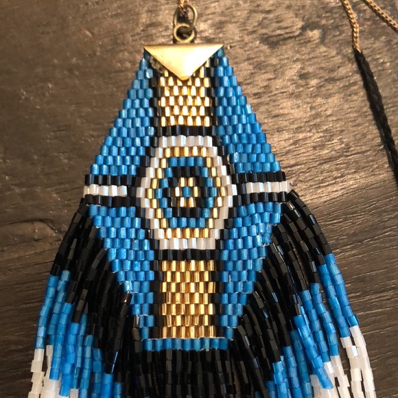 Necklace with Native American inspired design. Finest bead work with silk string - Picture 7 of 7